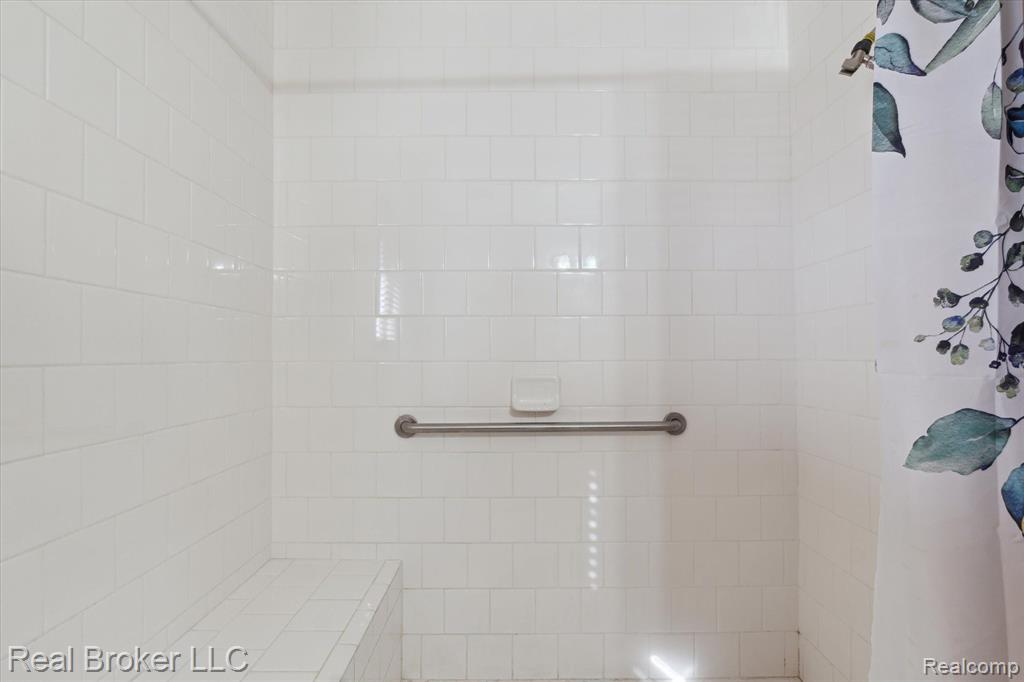 47095 STONY BROOK Drive, Macomb, MI 48044 — Photo 23