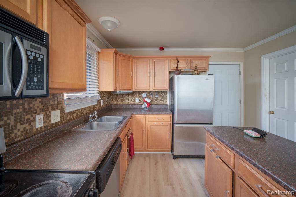 28136 Fortson Lane, Inkster, MI 48141 — Photo 7