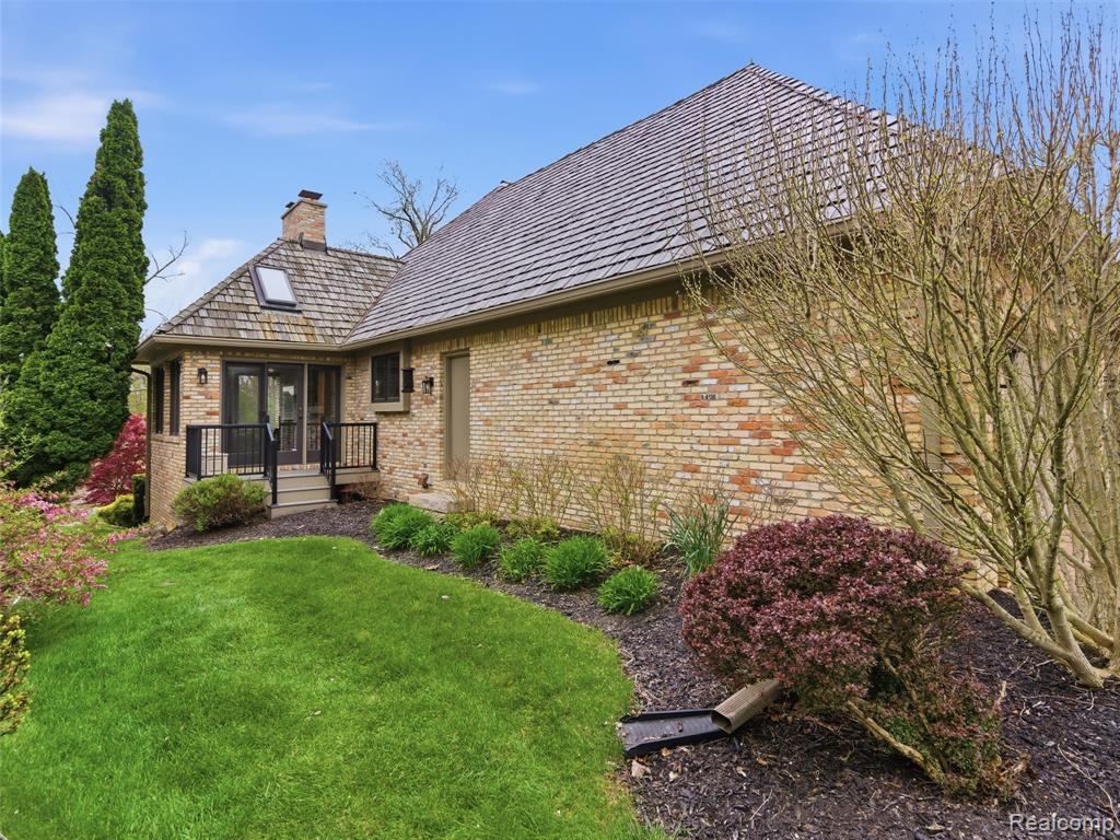 23 Chateaux Du Lac, Fenton, MI 48430 — Photo 53