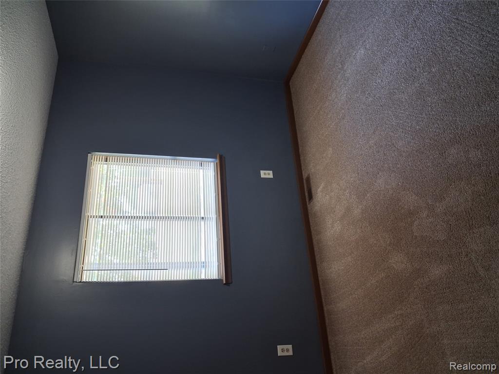 2219 Lakeview Avenue, Ypsilanti, MI 48198 — Photo 15