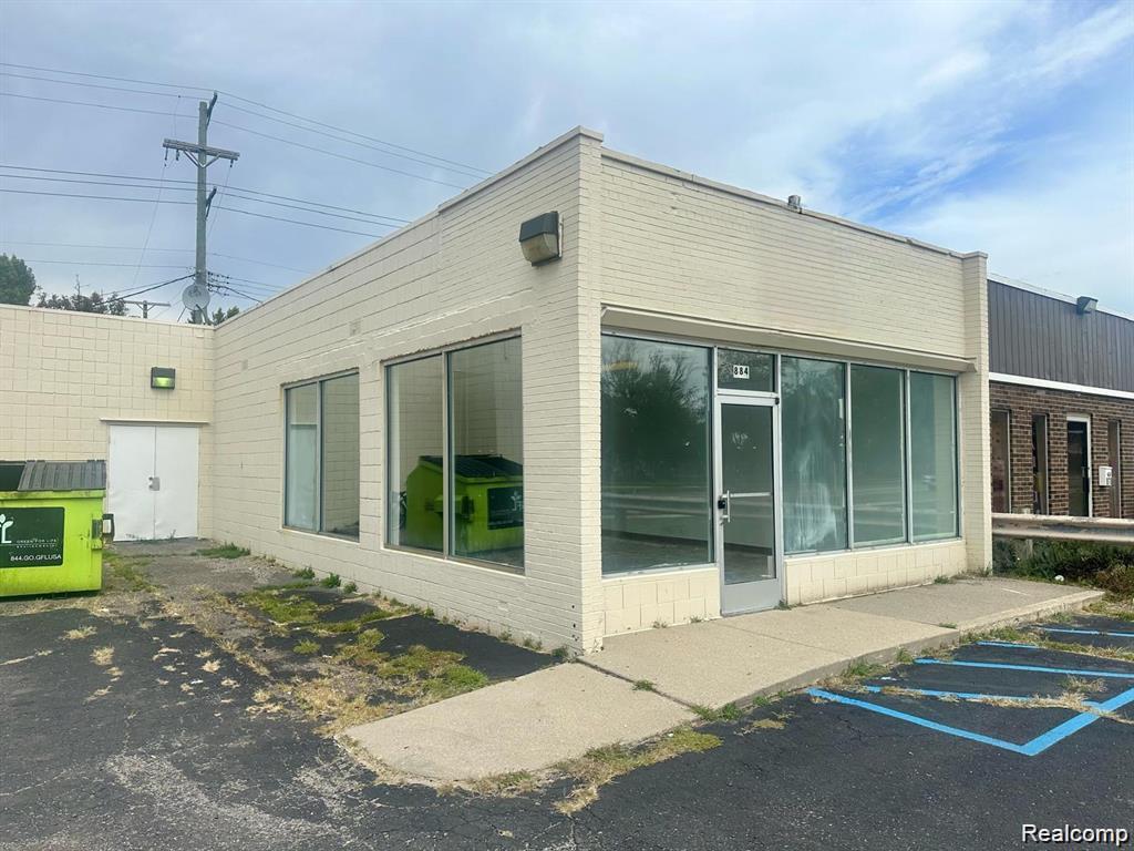 884 Ford Avenue, Wyandotte, MI 48192
