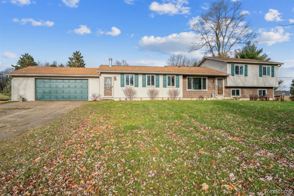 5236 PRATT Road, Lapeer, MI 48446 — Photo 2