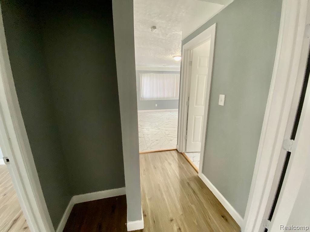 9145 DECATUR Street, Detroit, MI 48228 — Photo 5