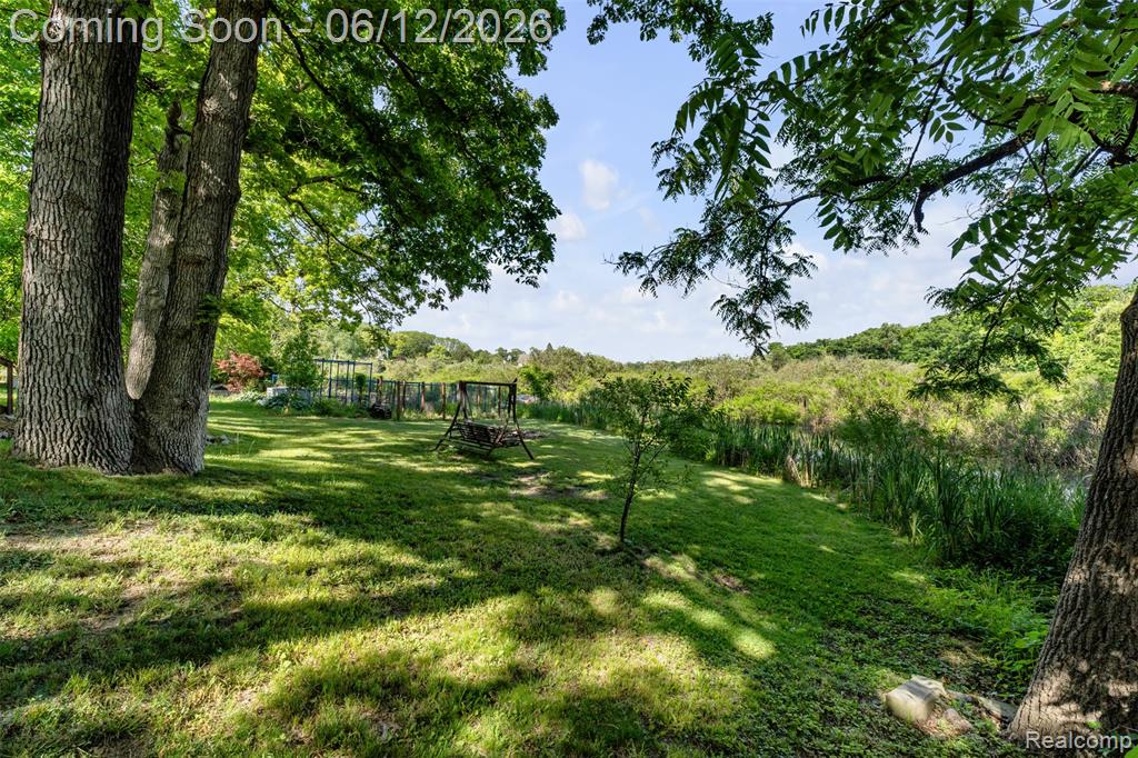 920 Hickory Ridge Circle, Milford, MI 48380 — Photo 44