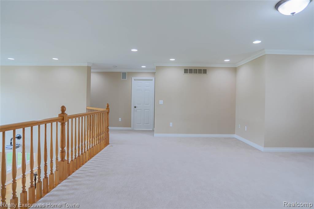 47909 Milonas Drive, Utica, MI 48315 — Photo 50