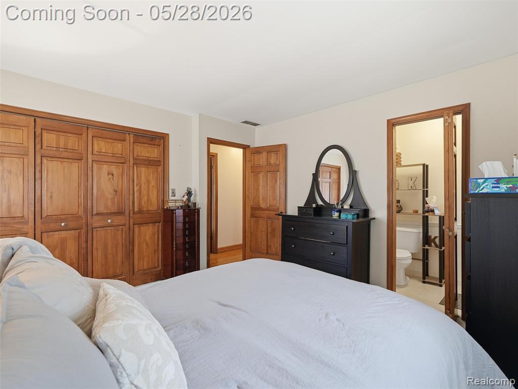 21156 Robinson Street, Farmington, MI 48336 — Photo 14