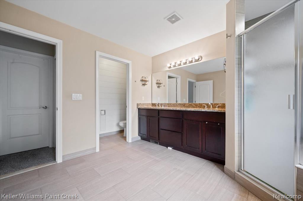 915 Harris Drive, Troy, MI 48083 — Photo 23