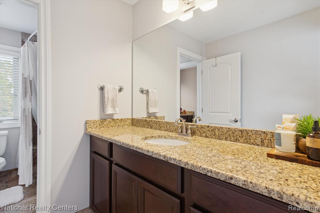 9888 Meadow View Court, Northville, MI 48167 — Photo 45
