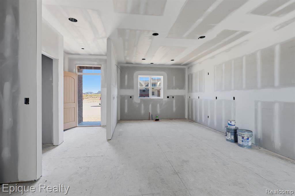 405 Cornerstone Drive - Photo 4