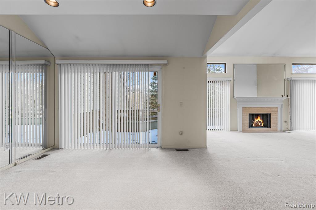29263 W CHANTICLEER Drive, Southfield, MI 48034 — Photo 20