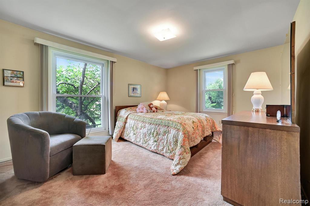 530 WHITEHALL Road, Bloomfield Hills, MI 48304 — Photo 41