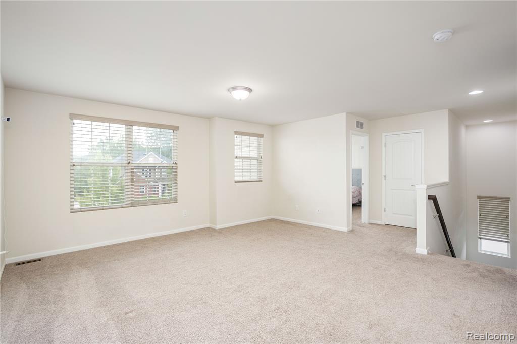 2391 Findley Circle, Lake Orion, MI — Photo 18