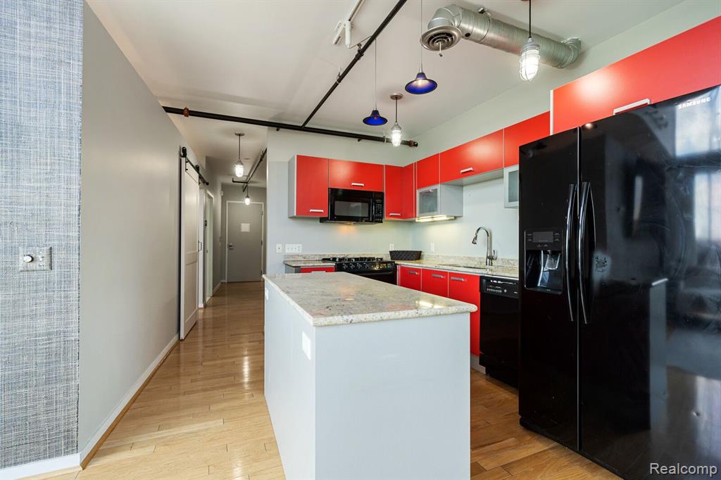 614 S TROY Street, Royal Oak, MI 48067 — Photo 8