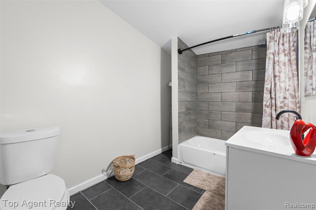 16602 Monica Street, Detroit, MI 48221 — Photo 29