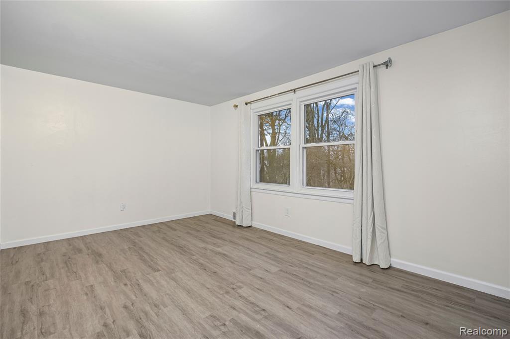 5738 Pebbleshire Road, Bloomfield Hills, MI 48301 — Photo 19