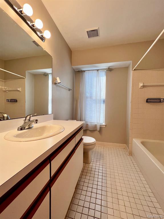 42601 LILLEY POINTE Drive, Canton, MI 48187 — Photo 13