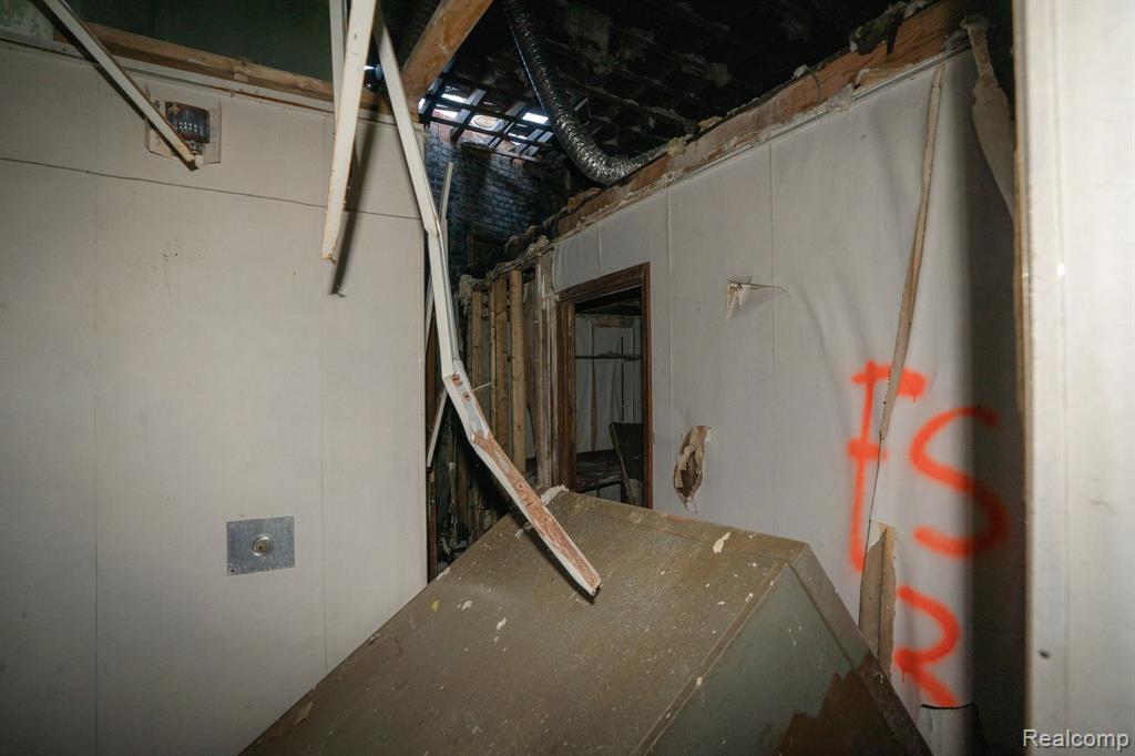 13537 GRATIOT Avenue, Detroit, MI 48205 — Photo 18