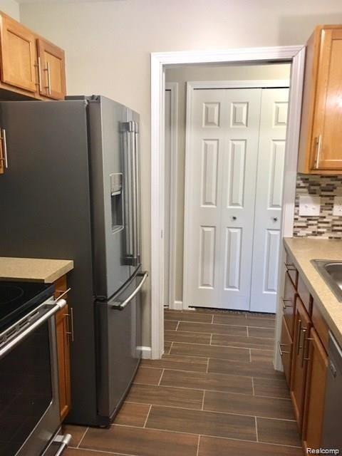 954 Bloomfield Village, Auburn Hills, MI 48326 — Photo 8