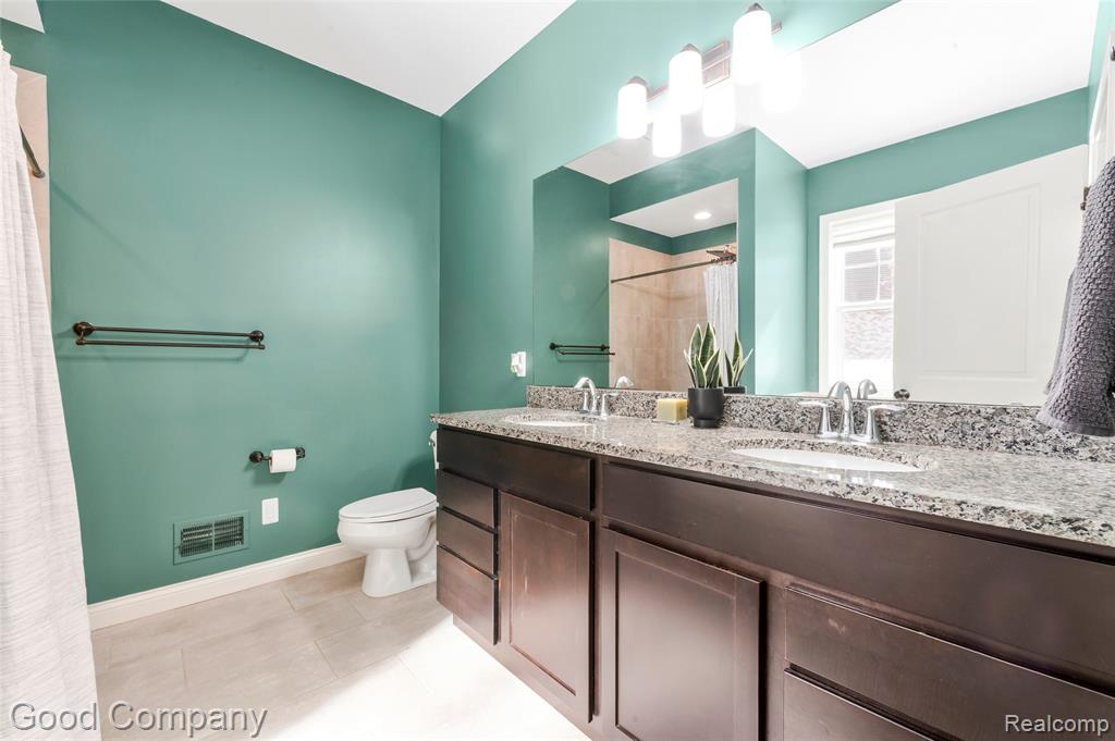 8687 Sunrise Mist Drive, Pinckney, MI 48169 — Photo 18