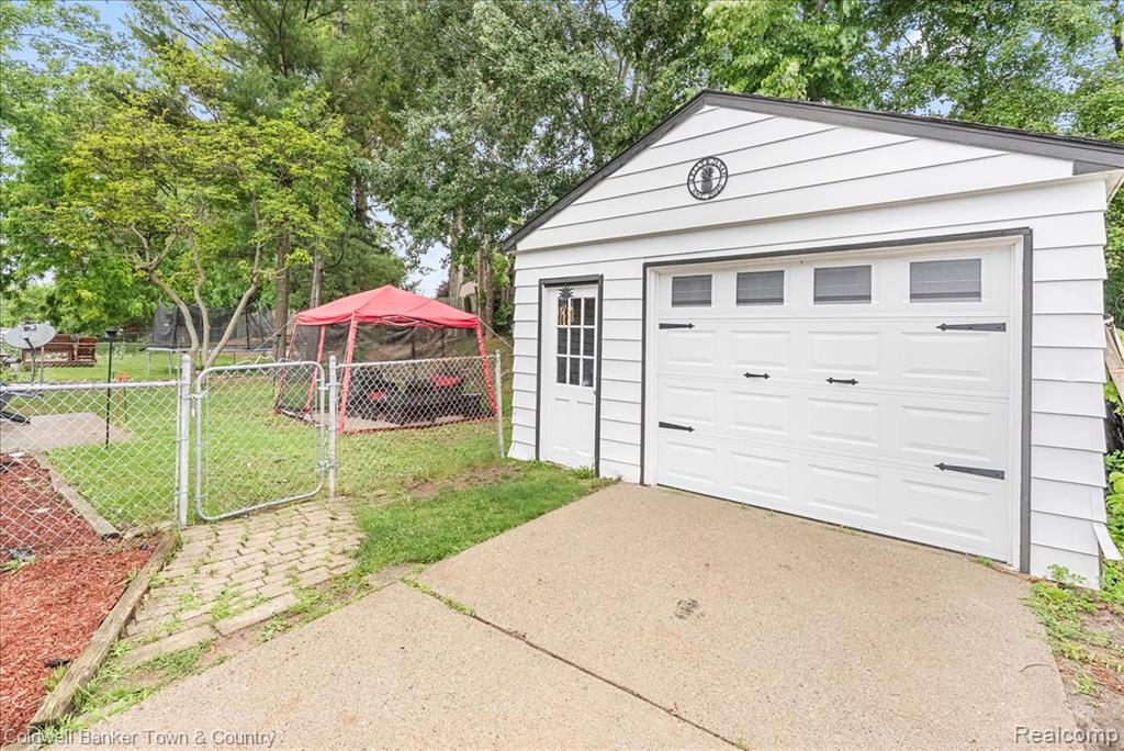 5309 Granger Drive, Lansing, MI 48911 — Photo 6