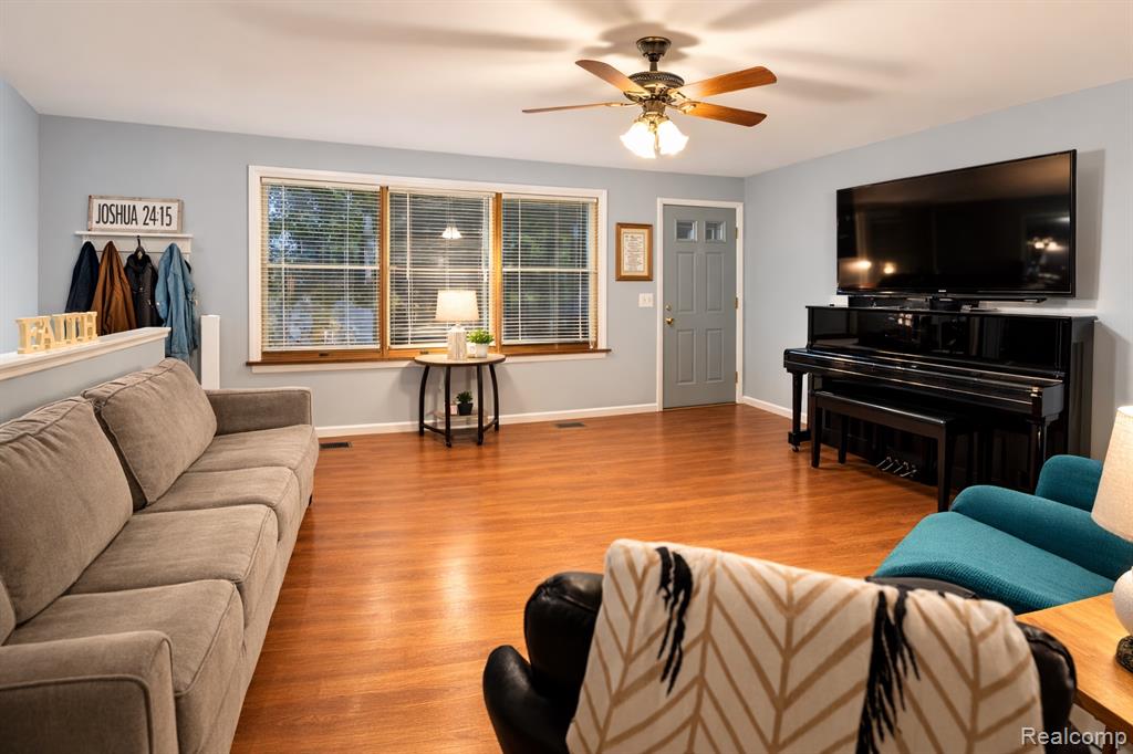7791 Lavon Drive, Clarkston, MI 48348 — Photo 14