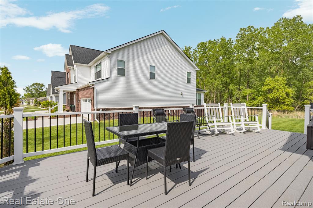7656 Dunlap Court, West Bloomfield, MI — Photo 39