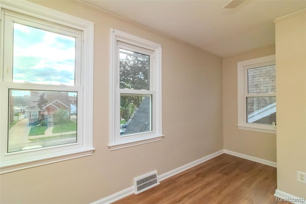 6630 Hartwell Street, Dearborn, MI 48126 — Photo 31