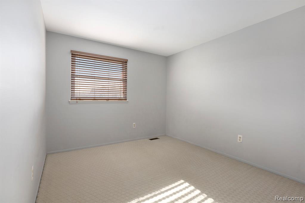 43726 Stuart Drive, Canton, MI 48187 — Photo 15
