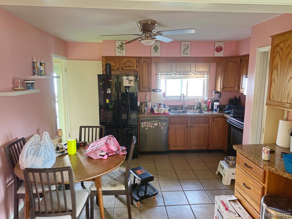 1353 E Decamp Street, Burton, MI 48529 — Photo 7