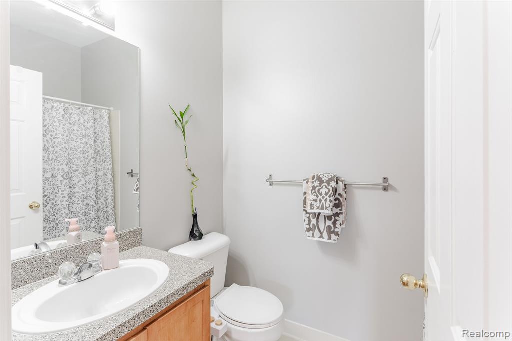621 SUMMERFIELD Drive, Westland, MI — Photo 20