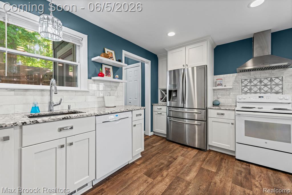 5338 Wildwood Drive, Howell, MI 48843 — Photo 11