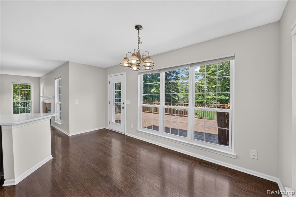 4895 Greenview Drive, Commerce Twp, MI 48382 — Photo 21