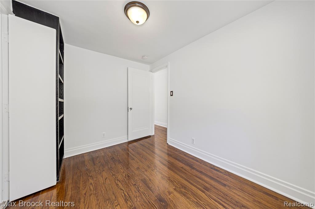 75 Hillsdale Road, Bloomfield Hills, MI 48302 — Photo 36