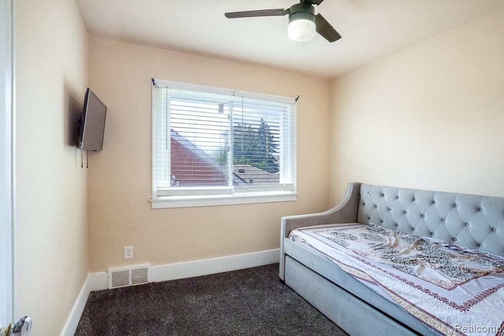 4663 Mead Street N, Dearborn, MI 48126 — Photo 50