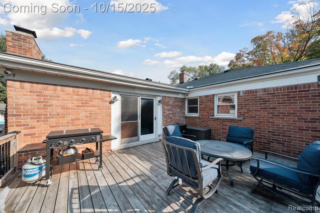 9931 E Clements Circle, Livonia, MI 48150 — Photo 38