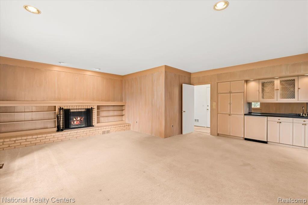 4258 WESTOVER Drive, West Bloomfield, MI 48323 — Photo 29