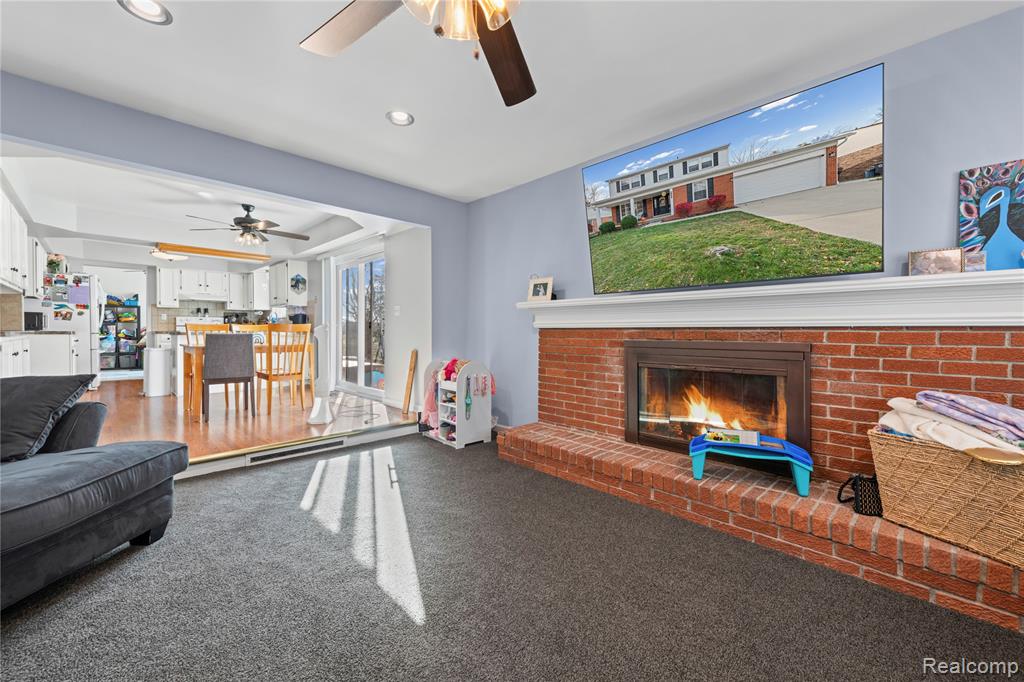 18250 Ryanwood Drive, Riverview, MI 48193 — Photo 9
