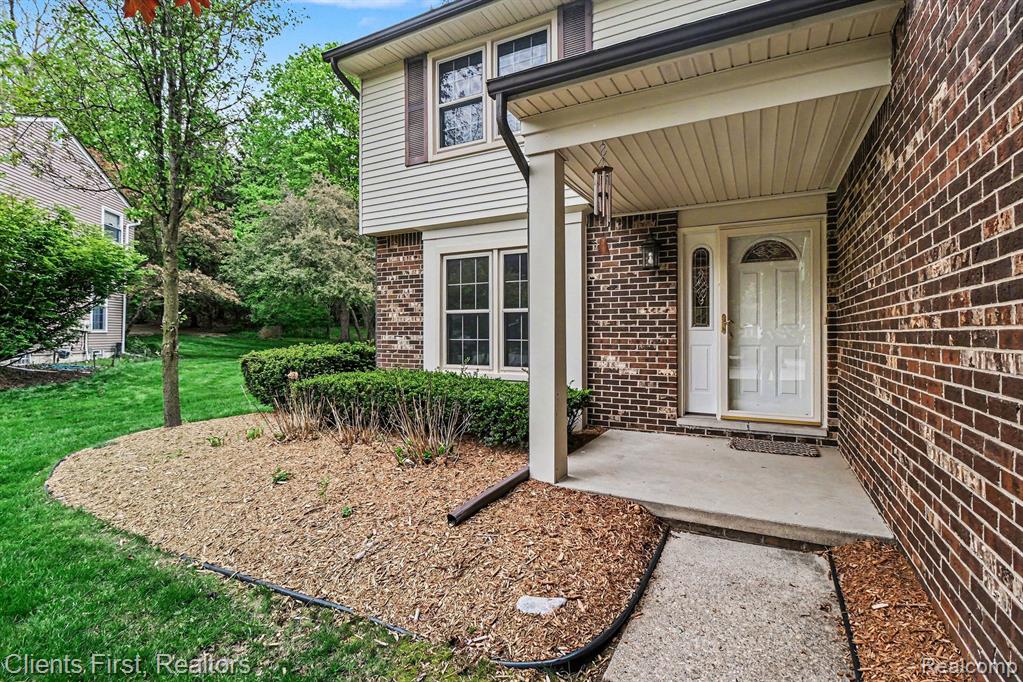 42542 Knollwood Court, Northville, MI 48168 — Photo 3