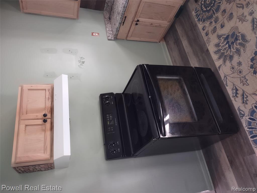 405 ROOSEVELT Avenue, Mount Morris, MI 48458 — Photo 8