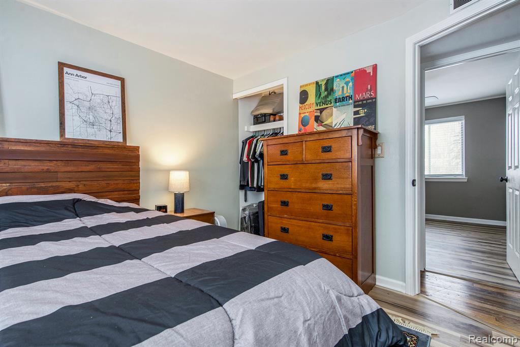 11 Metroview Court, Ann Arbor, MI 48108 — Photo 13