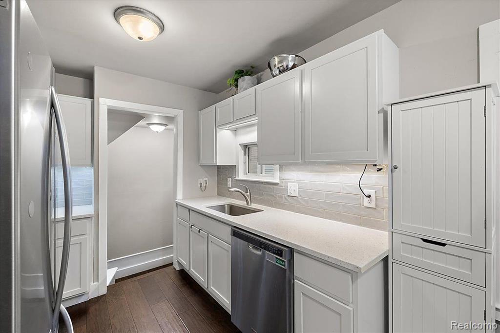 617 IRVING Avenue, Royal Oak, MI 48067 — Photo 16