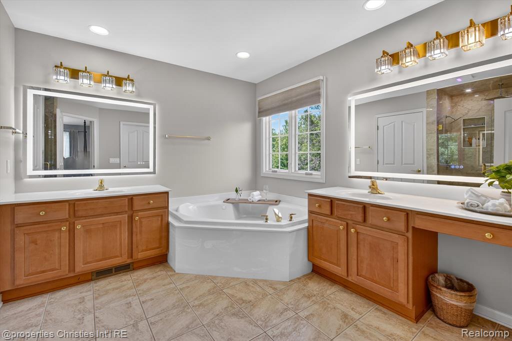 45094 Oak Forest Drive, Northville, MI 48168 — Photo 35