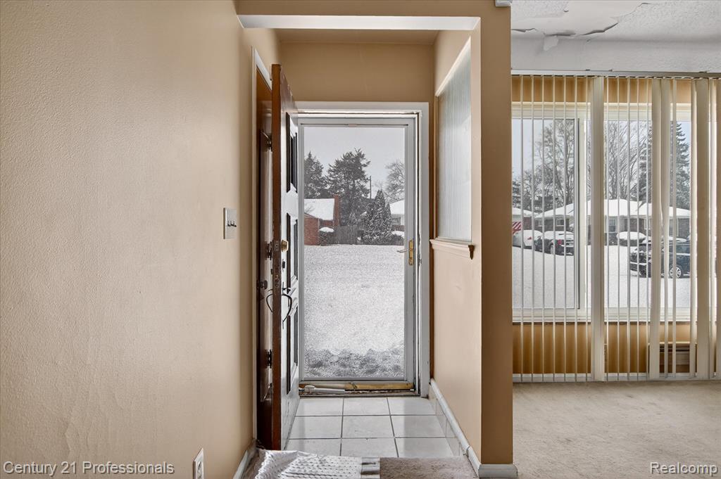 16786 Sprenger Avenue, Eastpointe, MI, 48021