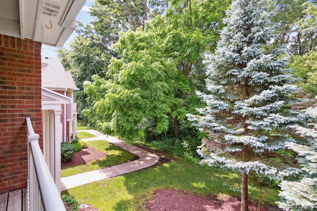 16871 DOVER Drive, Northville, MI 48168 — Photo 27