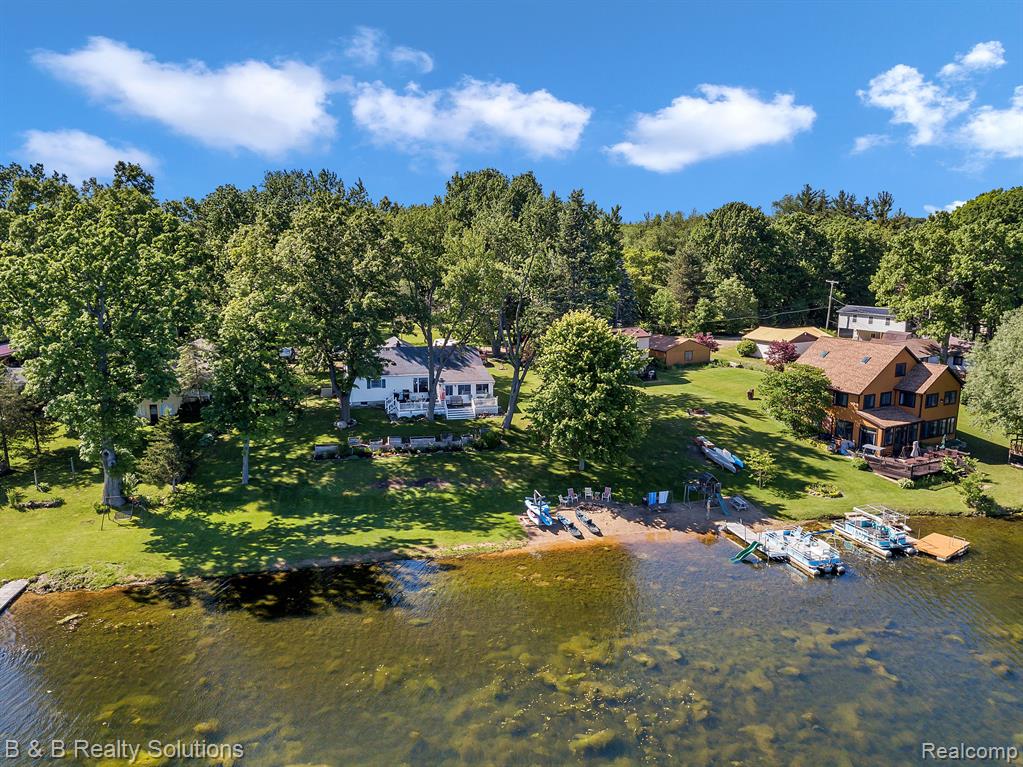 423 LOU ALICE Drive, Columbiaville, MI 48421 — Photo 49