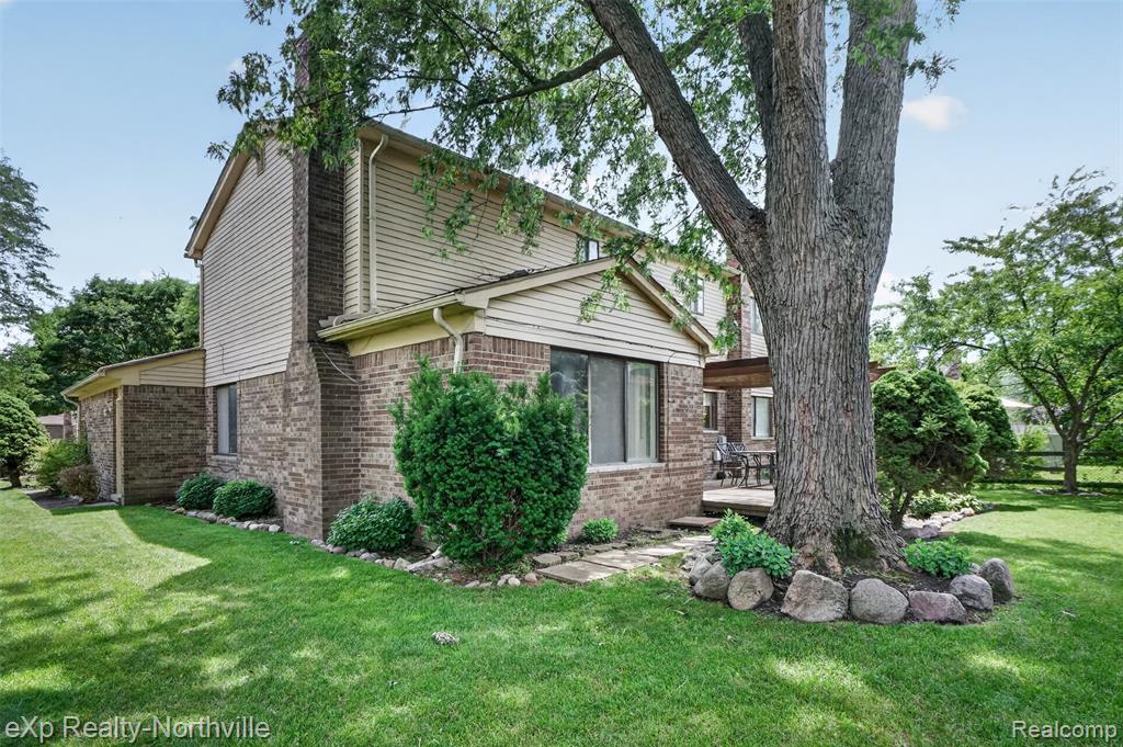 7565 Embassy Drive, Canton, MI 48187 — Photo 49