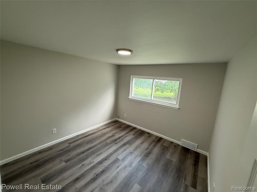 536 Emerson Avenue, Pontiac, MI 48342 — Photo 18