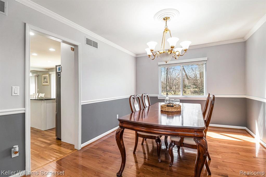6955 WESTPOINTE Drive, Troy, MI 48085 — Photo 7