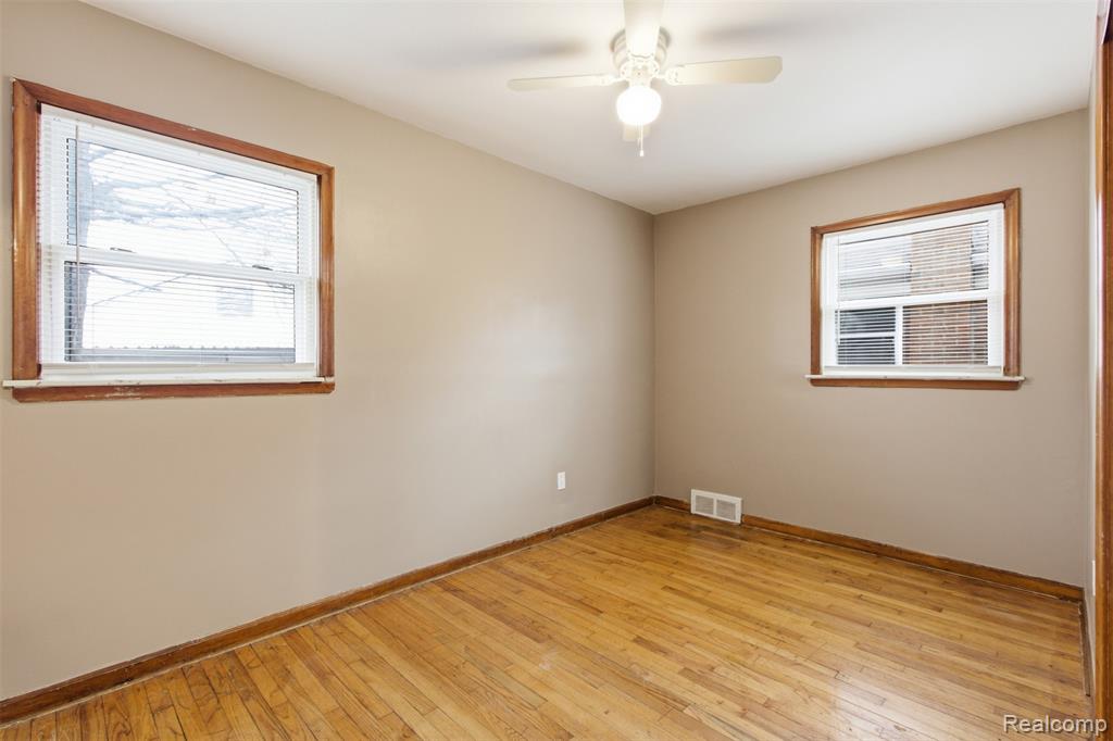 7676 Pierson Street, Detroit, MI 48228 — Photo 10