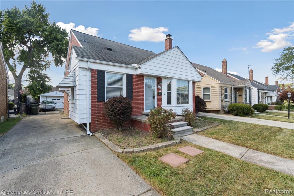 6642 Shenandoah Avenue, Allen Park, MI 48101 — Photo 2